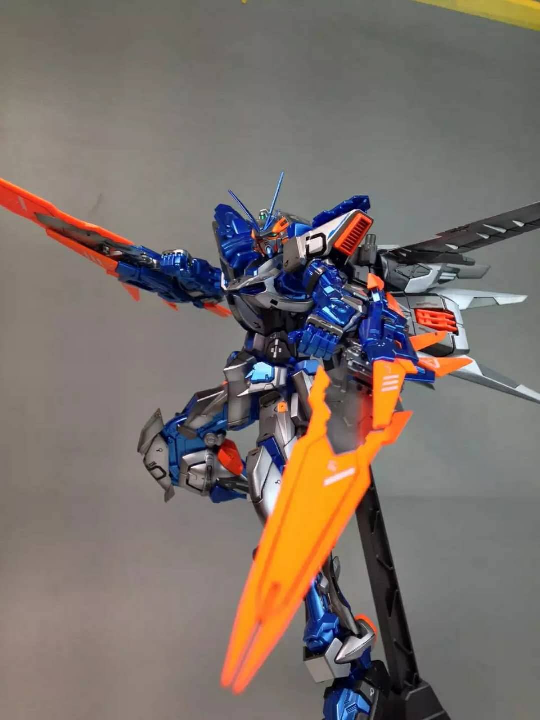 ��˸ߴ���ɫ��D��+