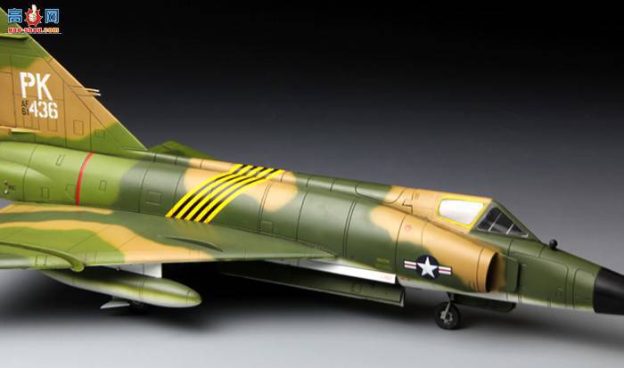 MENG DS-005 F-102ACASE XX