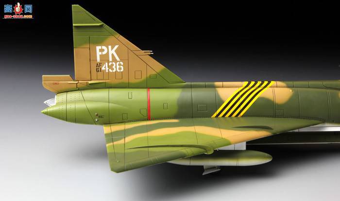 MENG DS-005 F-102ACASE XX