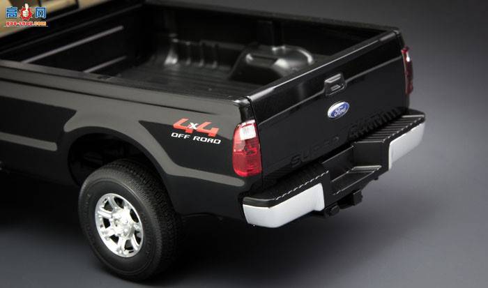 MENG CS-001  F-350 SUPER DUTY CREW CAB