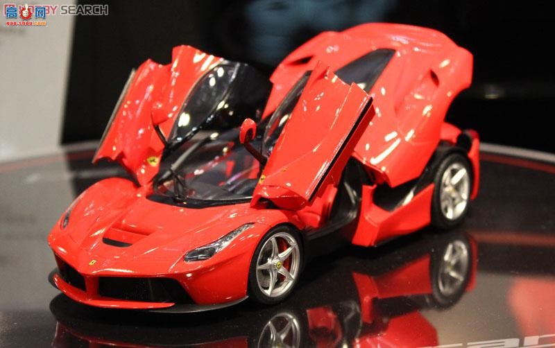 ﹬ ܳ 24333 LaFerrari