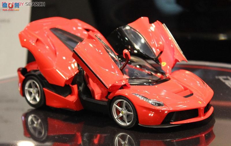 ﹬ ܳ 24333 LaFerrari