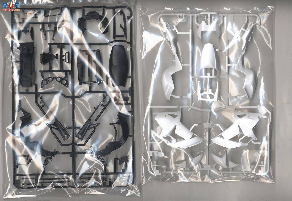 ﹬ Ħ 14111 ZZR1400