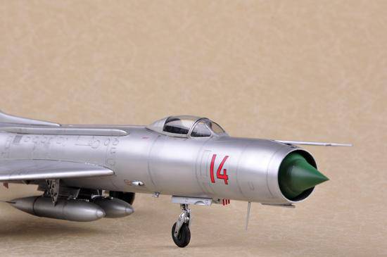 С���� �ɻ� 02898 ����Su-11�����������ػ���