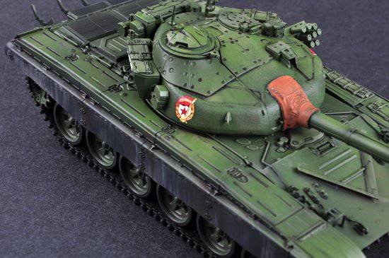С���� ̹�� 05598 ����˹T-72B��ս̹��