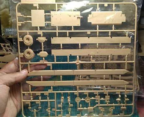 Amusing 35A008 ̹������ FV215B(183)��������