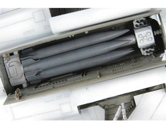 С���� ��ը�� 01655 ����˹Tu-22M2���B��ս�Ժ�ը��
