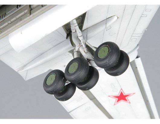 С���� ��ը�� 01655 ����˹Tu-22M2���B��ս�Ժ�ը��