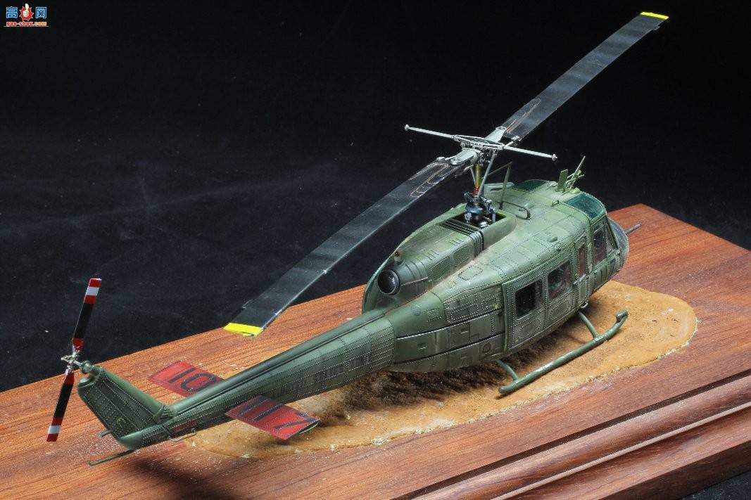 Сӥ  UH-1 ��ӥֱ����