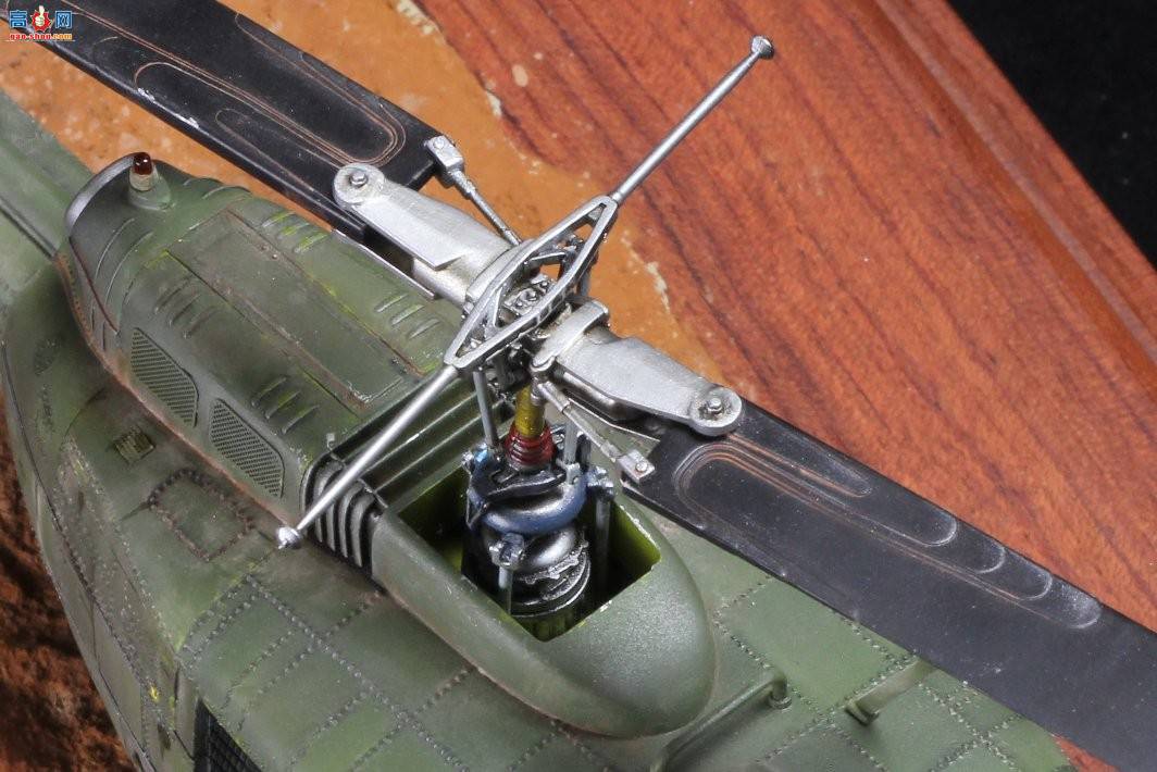 Сӥ  UH-1 ��ӥֱ����