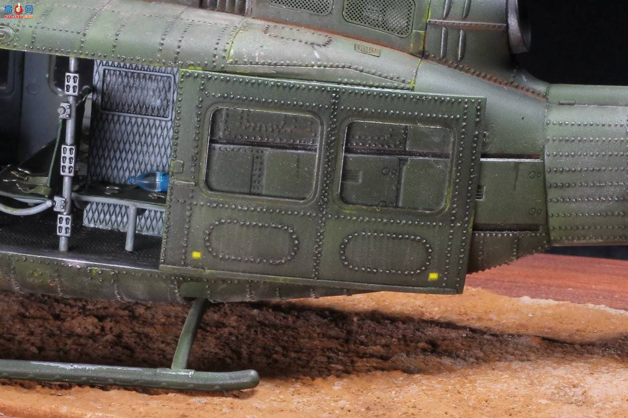 Сӥ  UH-1 ��ӥֱ����