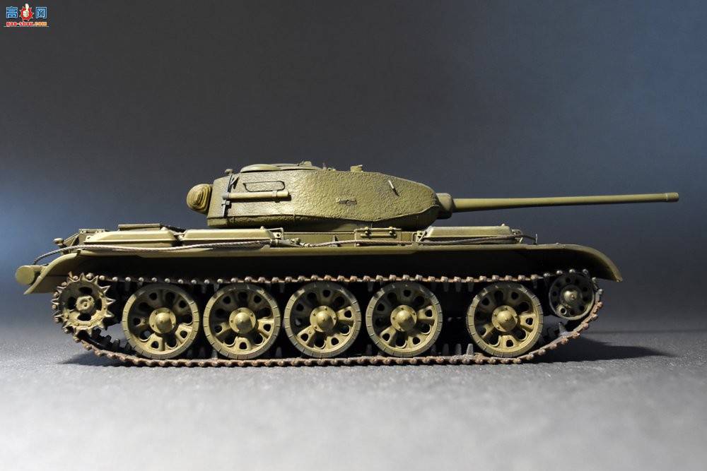 MiniArt ̹ 37002 T-44M ̹