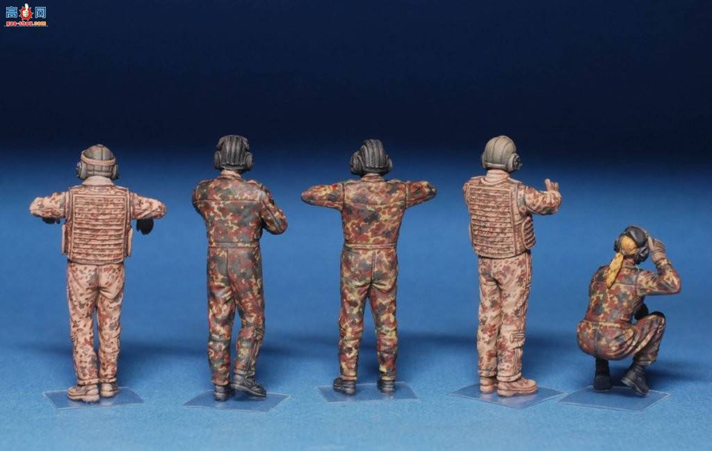 MiniArt ���� 37032 ��װ����̹�˳�Ա