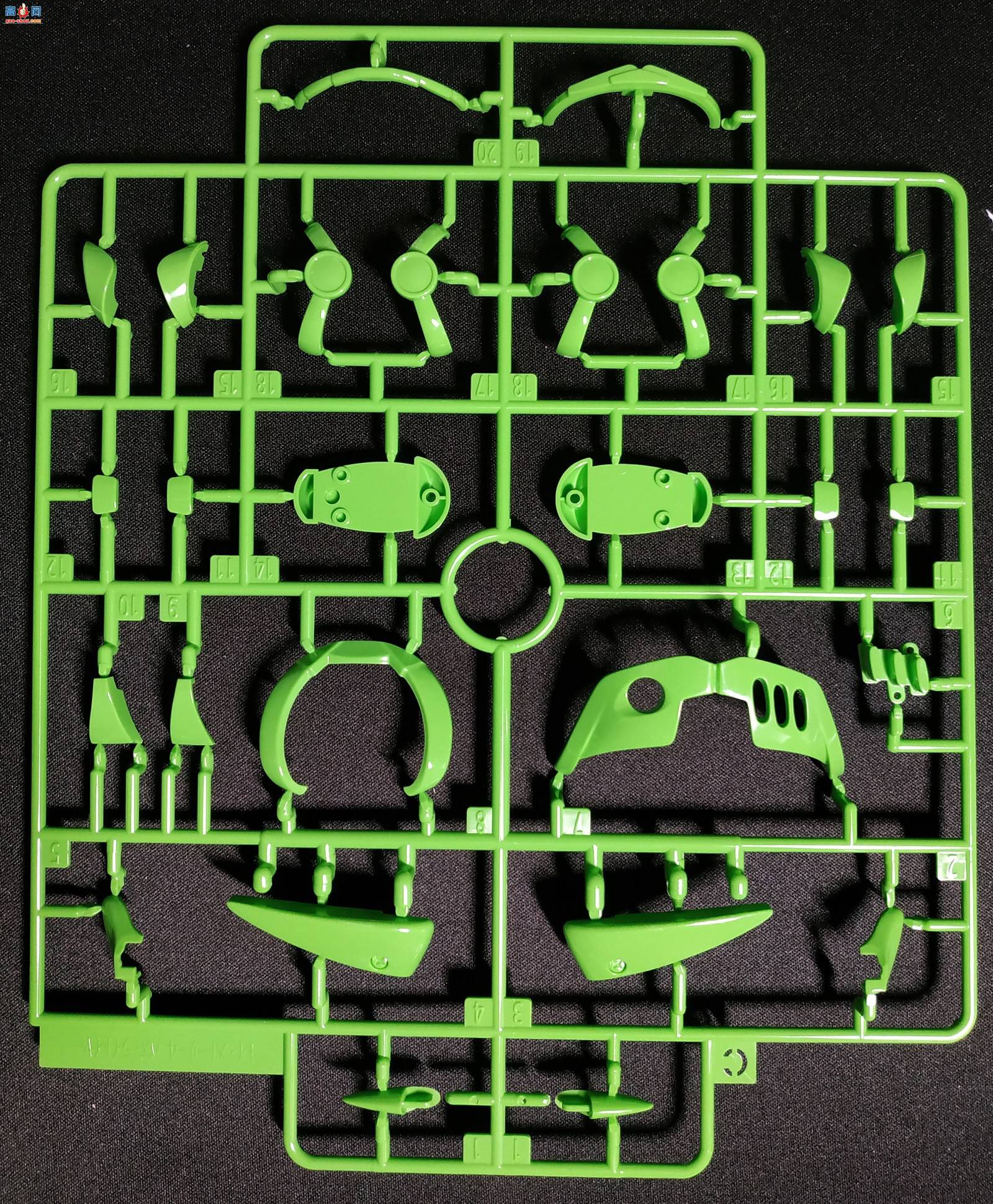 ��� ����ܶ�Ա4 ��˹���� ģ�Ϳ���������Ƶ