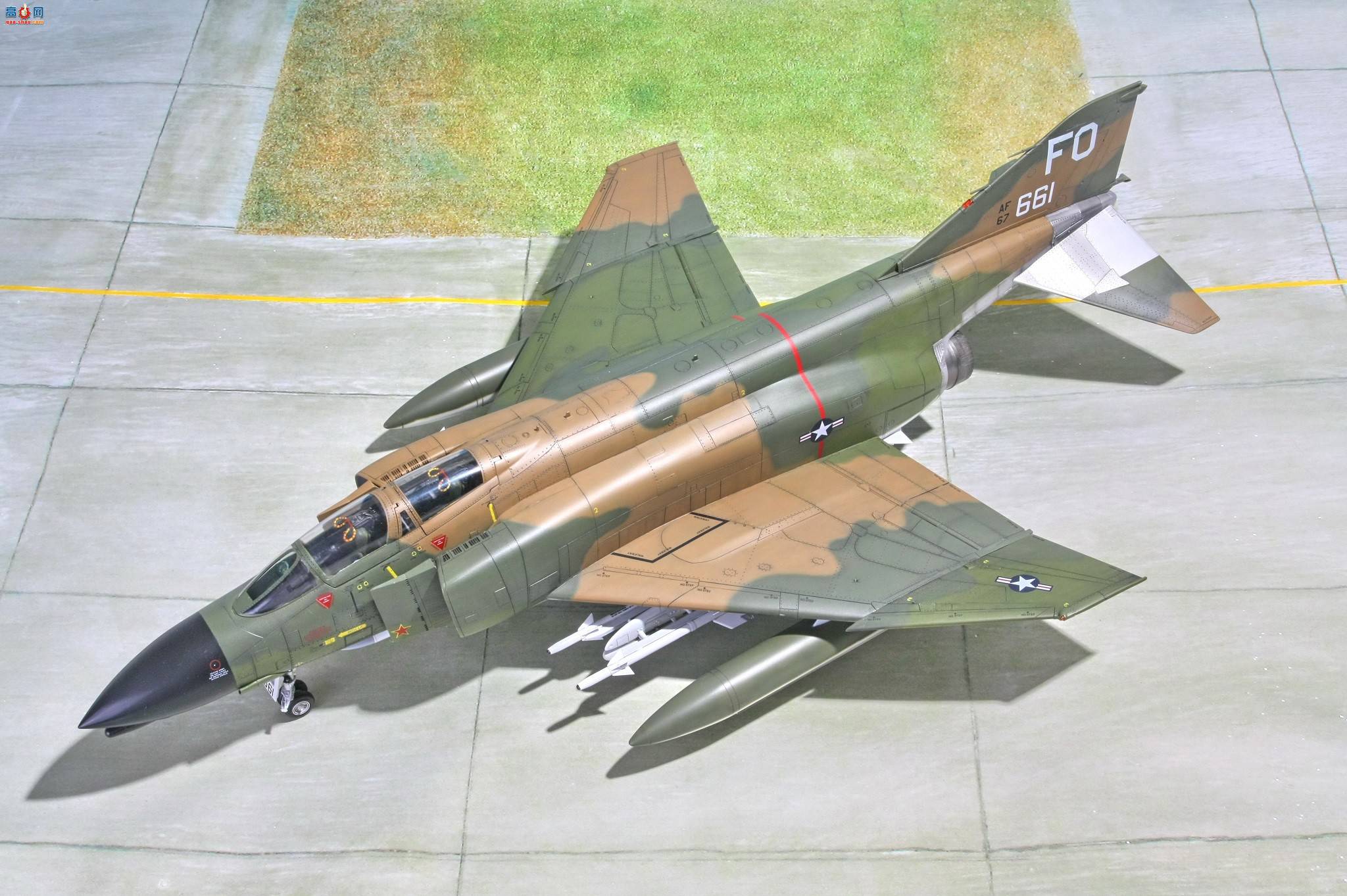 ﹬ 32 F-4Cս