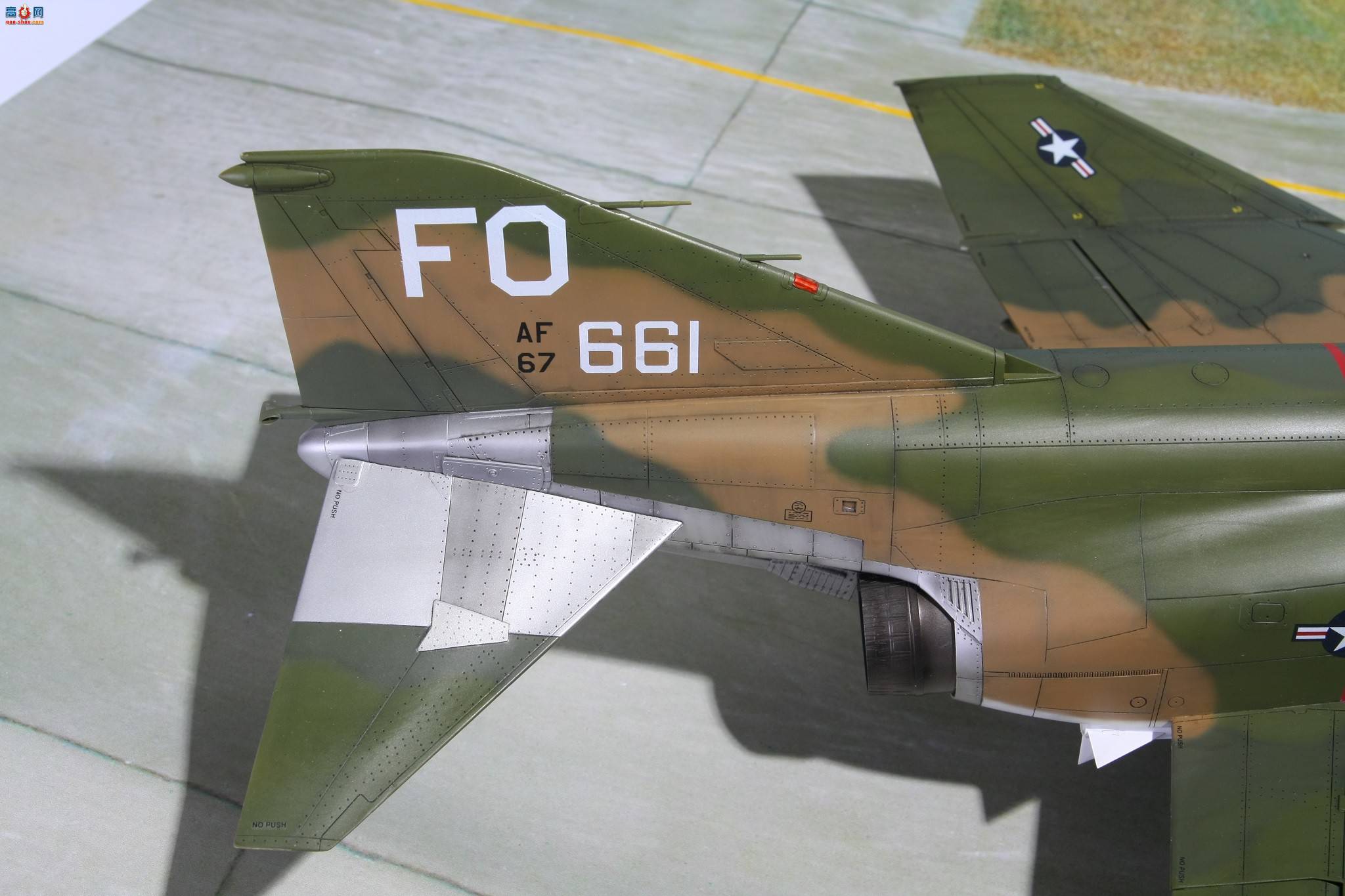 ﹬ 32 F-4Cս