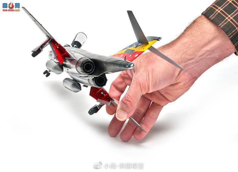 Kitty Hawk 1/48 F-101A Voodoo