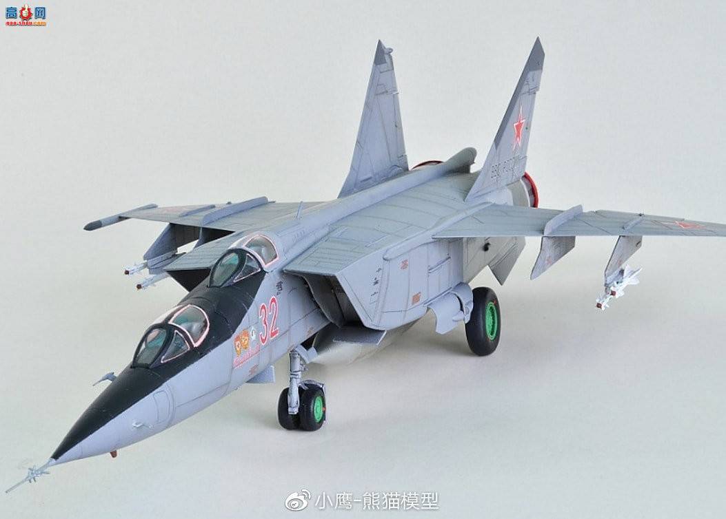 Сӥģ 1/48 MIG-25PU