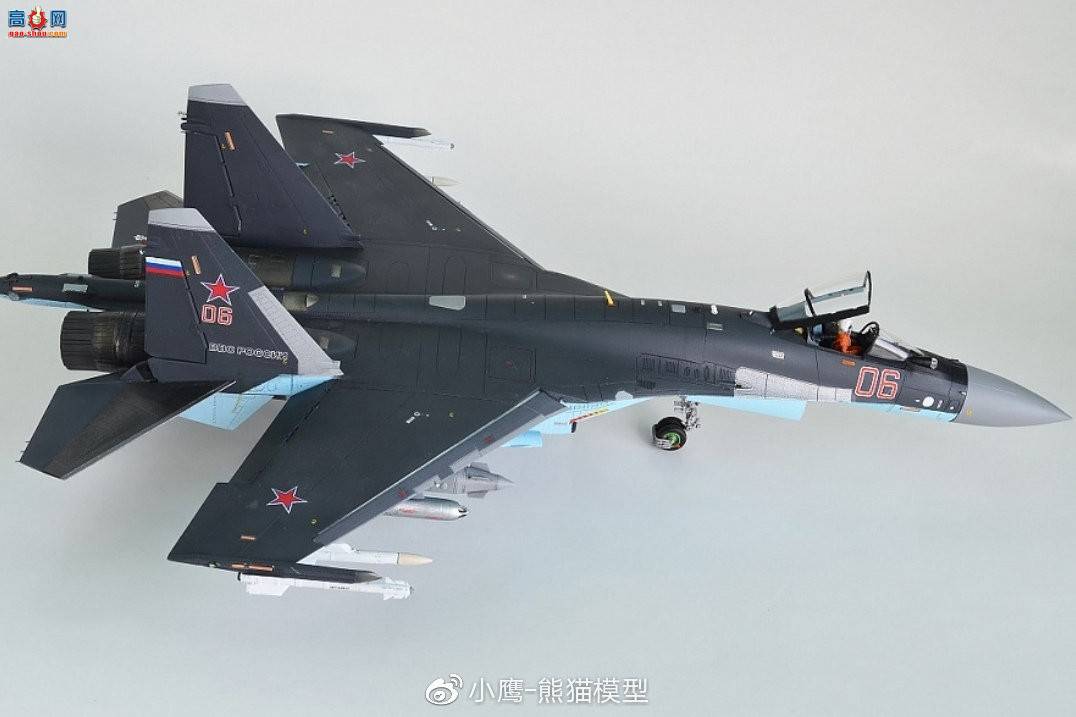 Сӥģ Kitty Hawk 1/48 Su-35S
