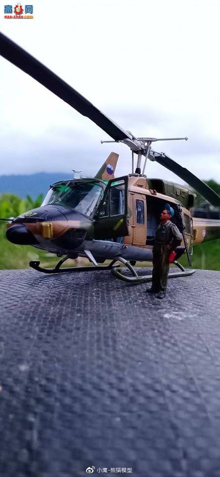 Сӥģ Kitty Hawk 1/48 UH-1