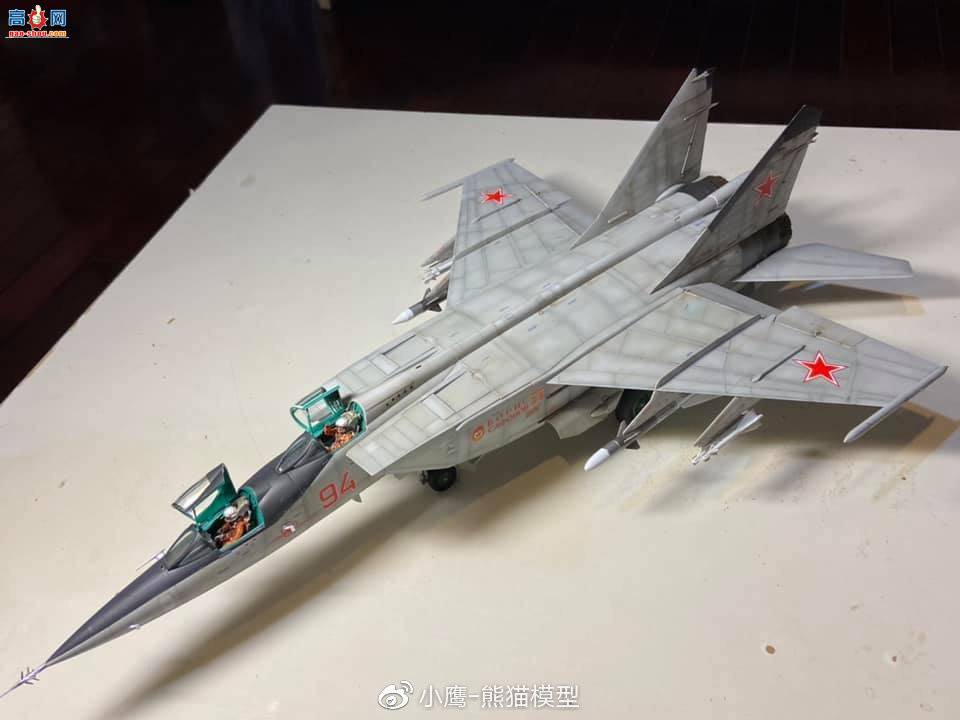 СӥģƷ KITTY HAWK 1/48 MiG-25PU