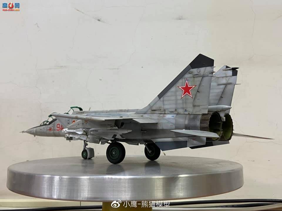 СӥģƷ KITTY HAWK 1/48 MiG-25PU