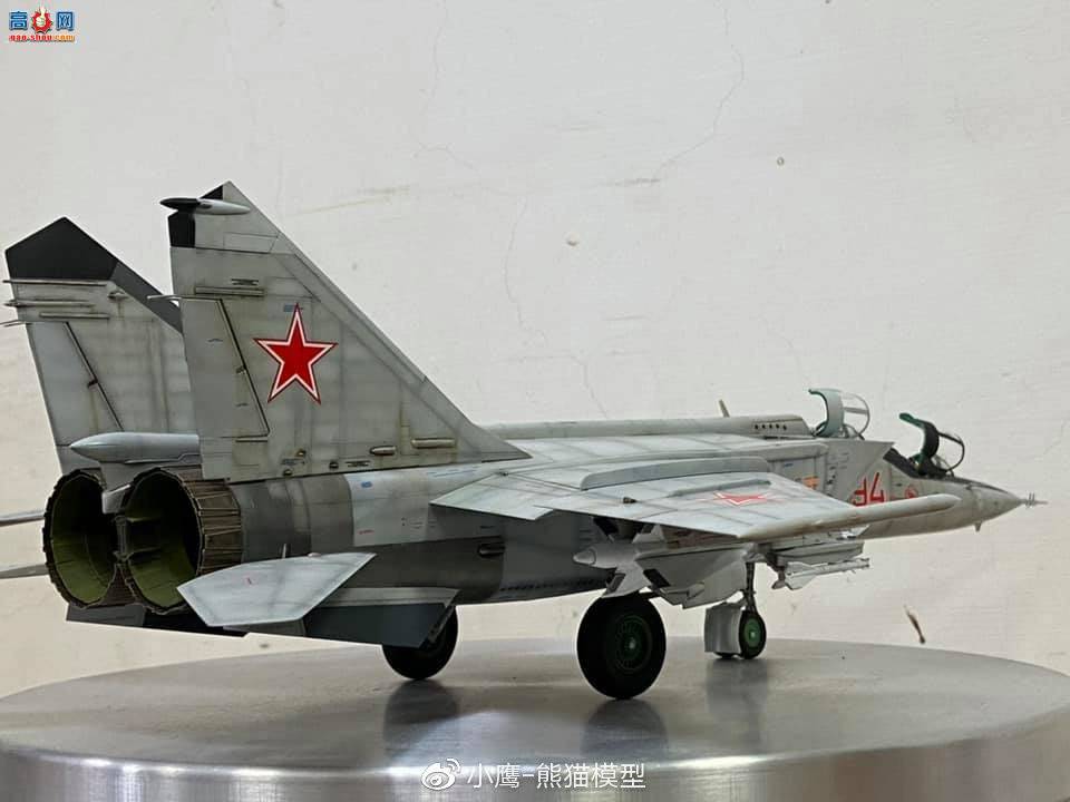 СӥģƷ KITTY HAWK 1/48 MiG-25PU