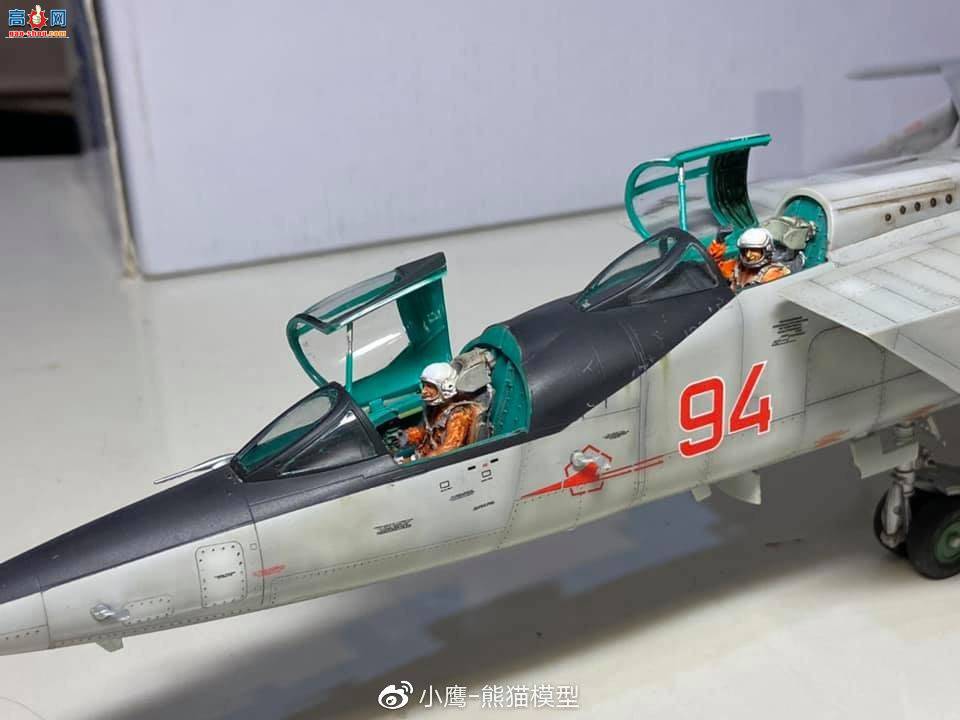 СӥģƷ KITTY HAWK 1/48 MiG-25PU