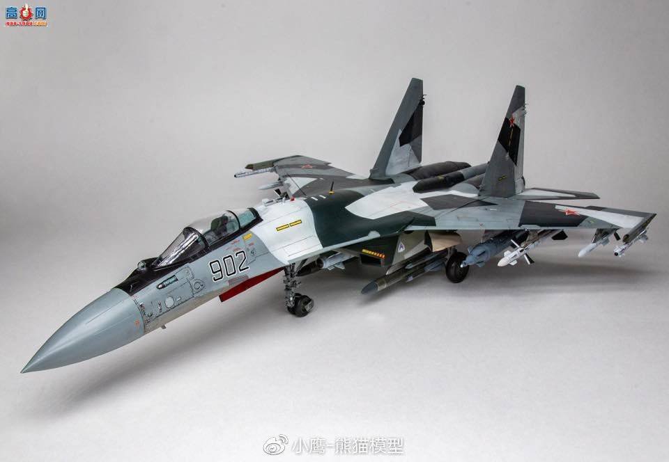 СӥƷKITTY HAWK 1/48 Su-35BM