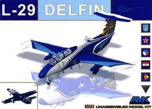 AMK �ɻ� 86001 L-29 Delfin