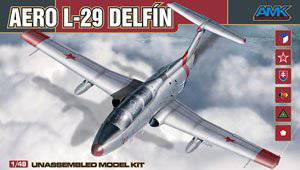 AMK ս 88002 Aero L-29 Delfin