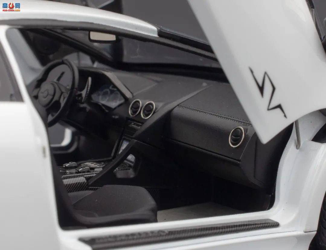 2021������ģ�͹��������������-Lamborghini LP670-4 sv
