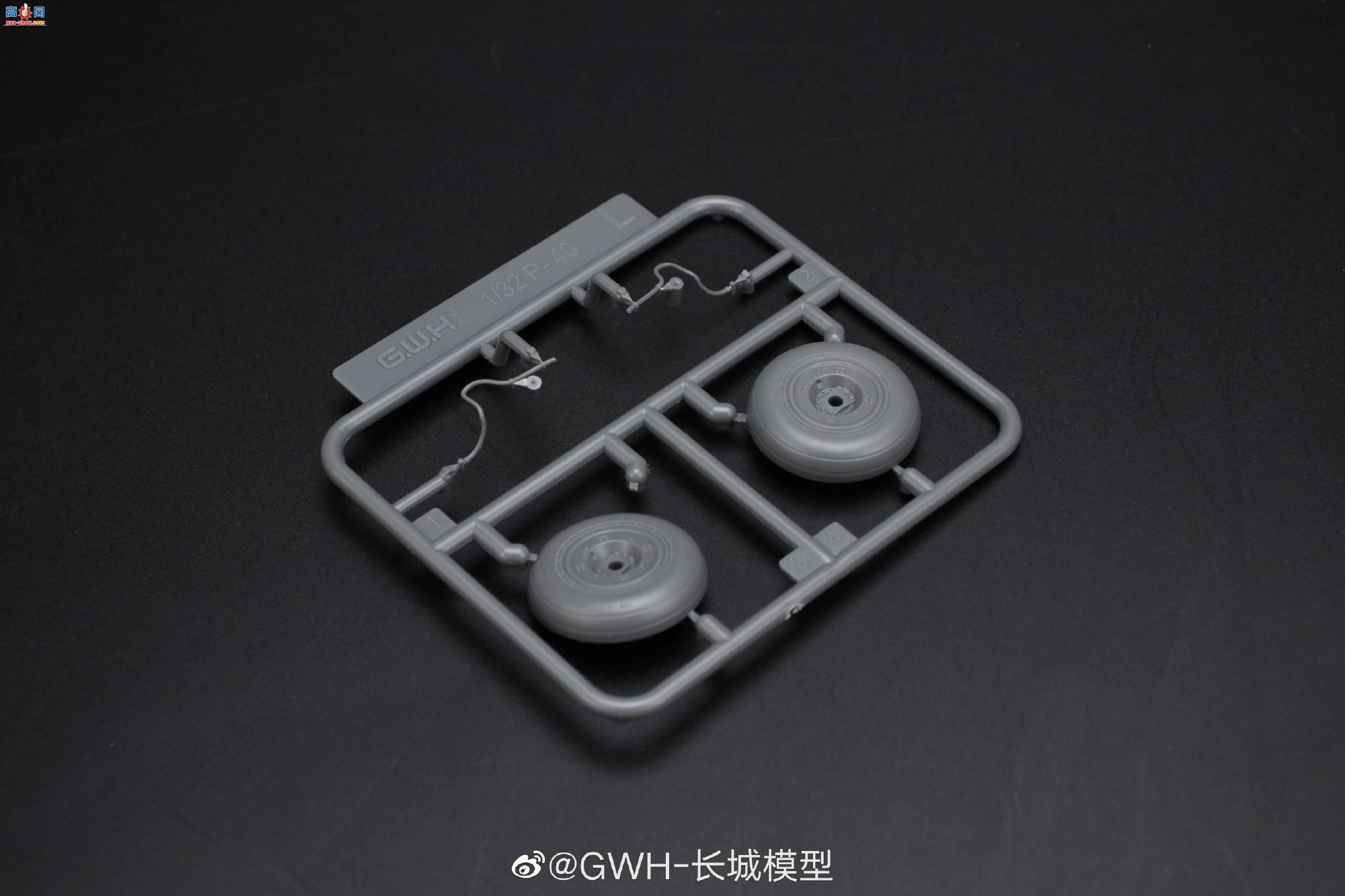 ��������Ʒ��L3201 1/32 �ܵ�˹����81-A2ս�������ɻ��ӡ�