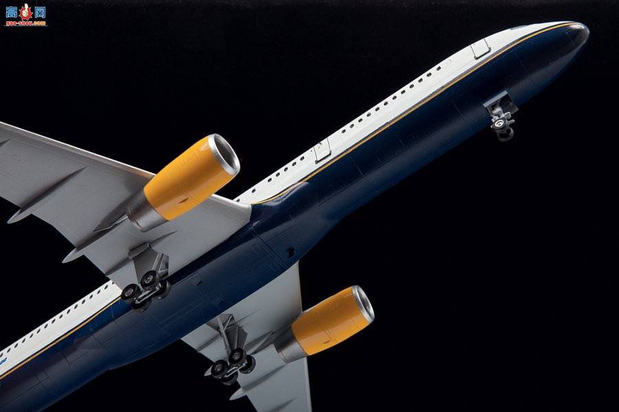  7032 ÿͻ757-200