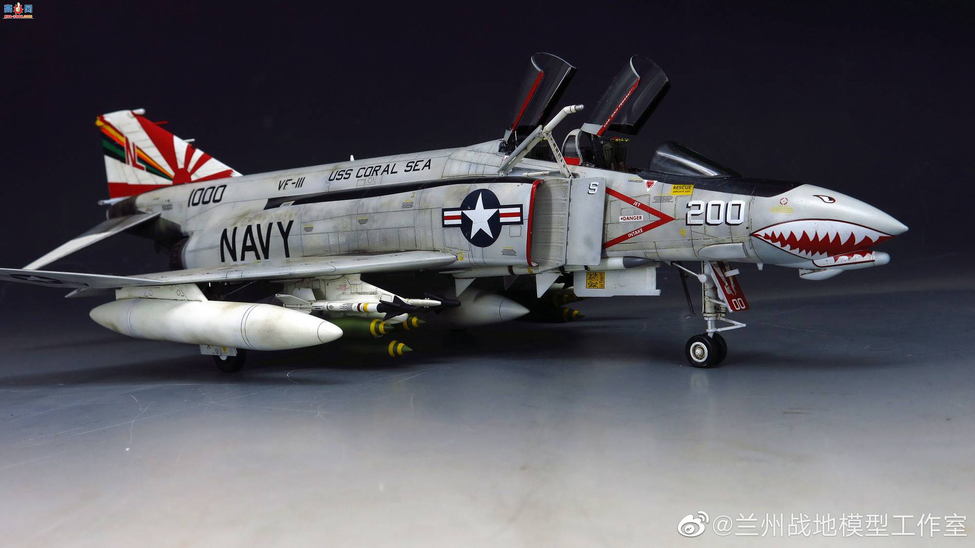 սģ͡F-4B