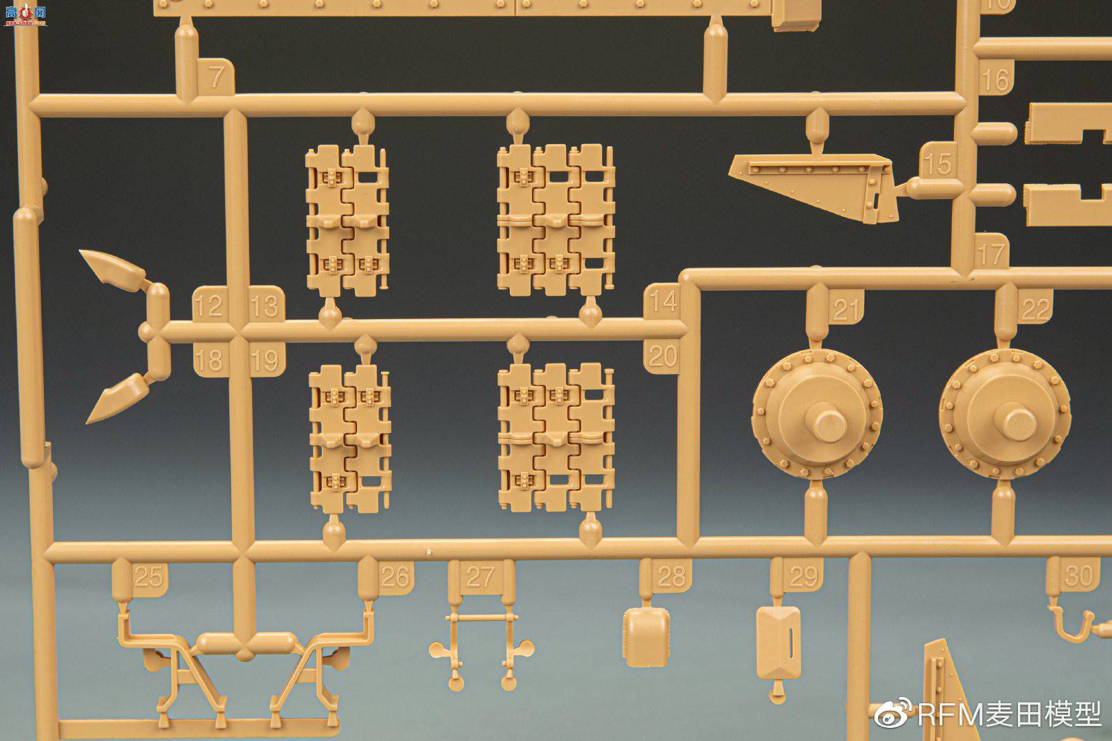 ƷRM-5041 KV-1 1942 򻯺