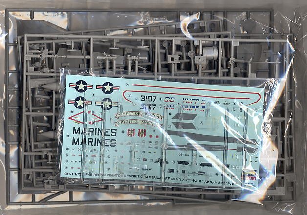 ���ȴ� ս���� 00071 RF-4B����Ӱ����������