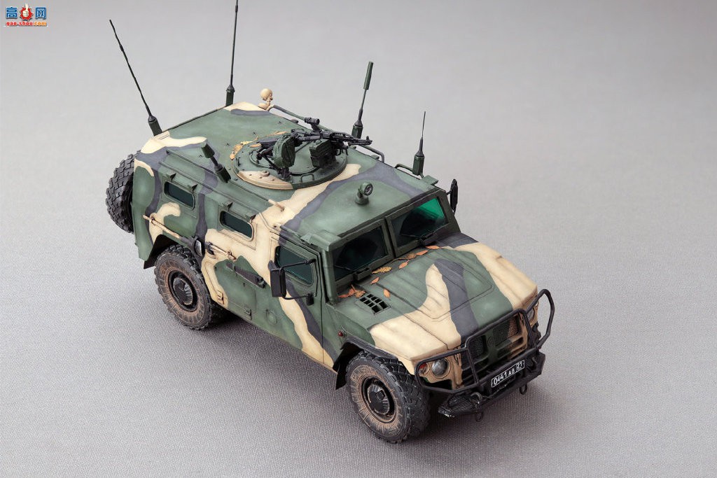 MENGװھ  GAZ-233014 Tiger