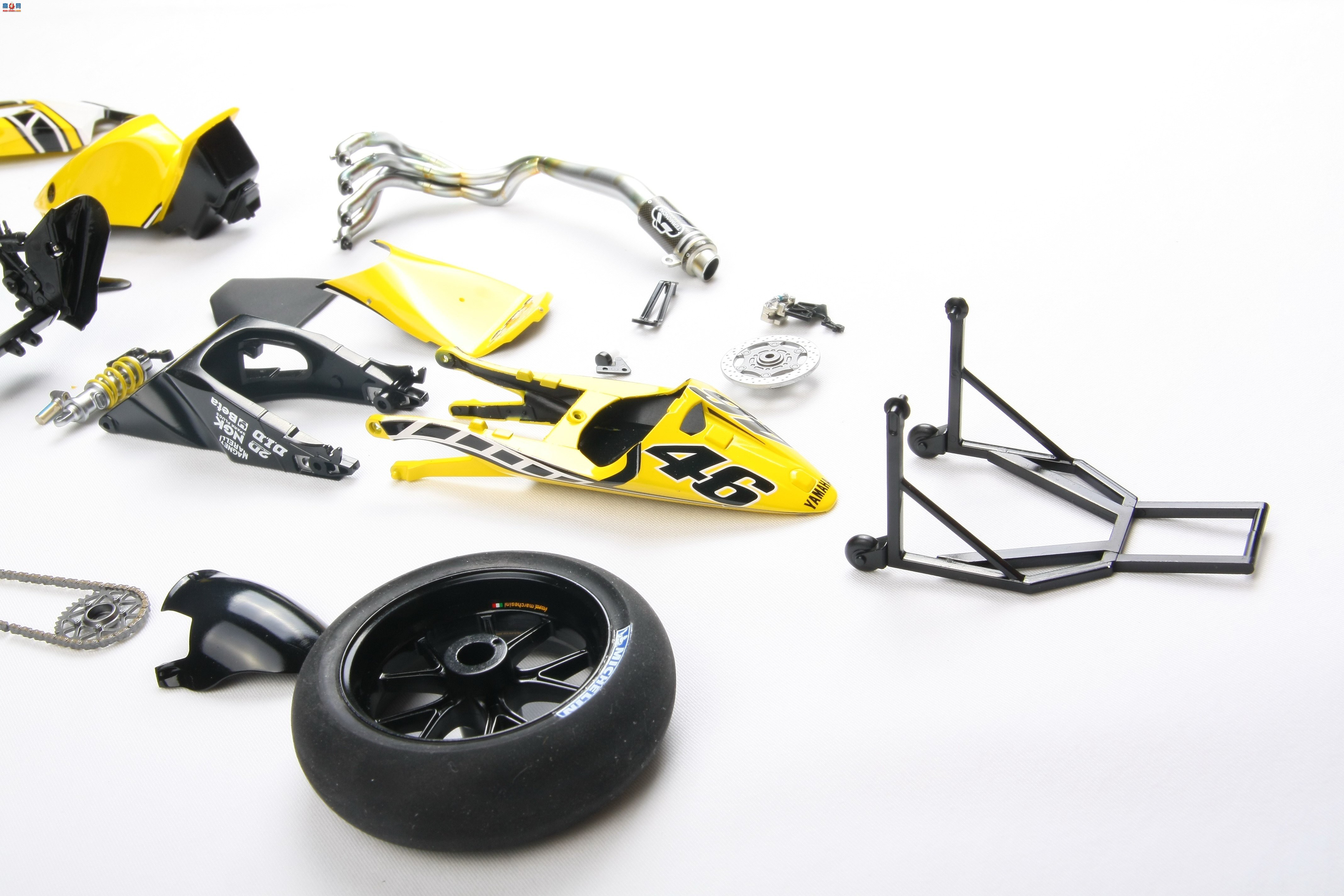 ԽģƷ | ﹬ YAMAHA YZR-M1Ħг