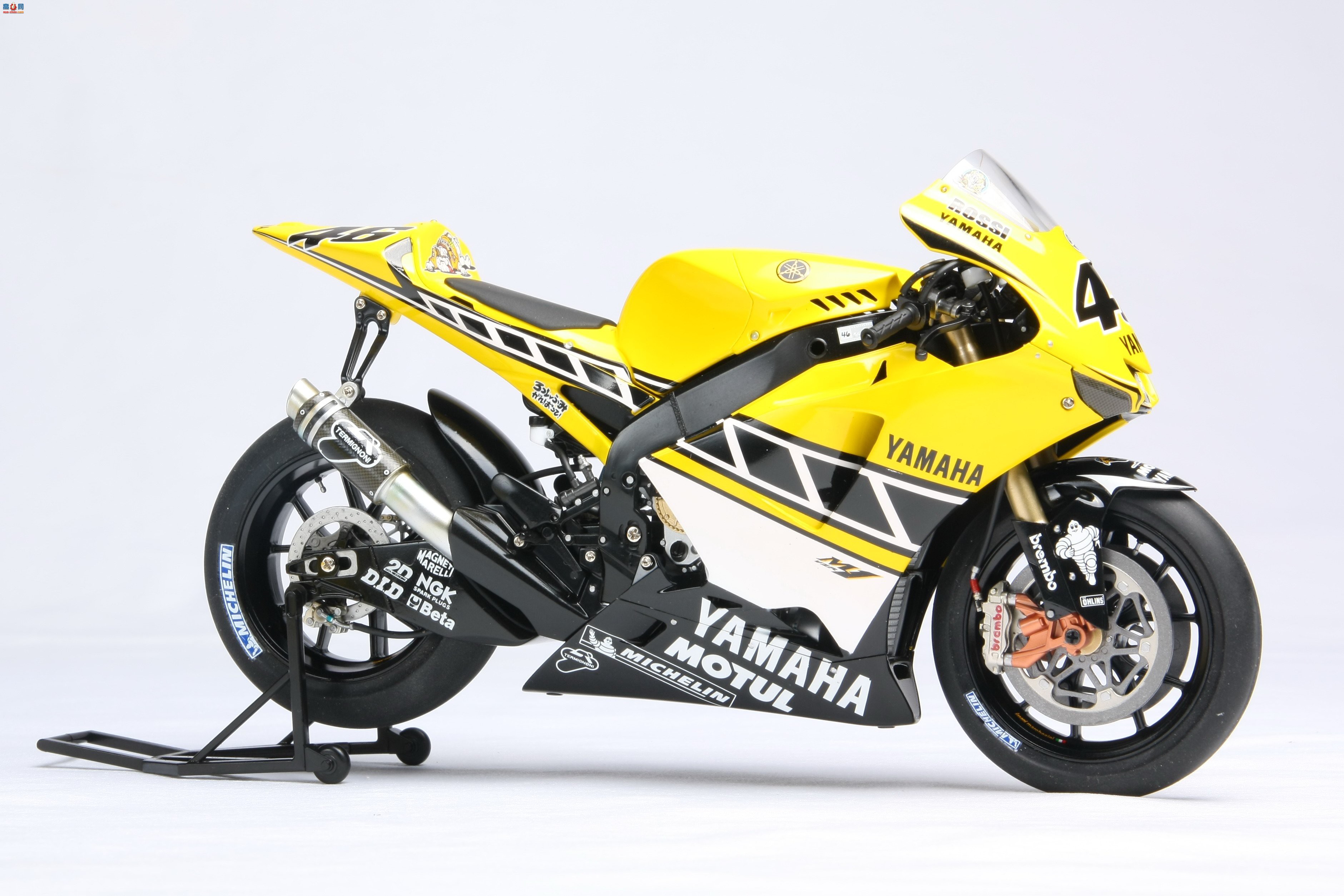 ԽģƷ | ﹬ YAMAHA YZR-M1Ħг