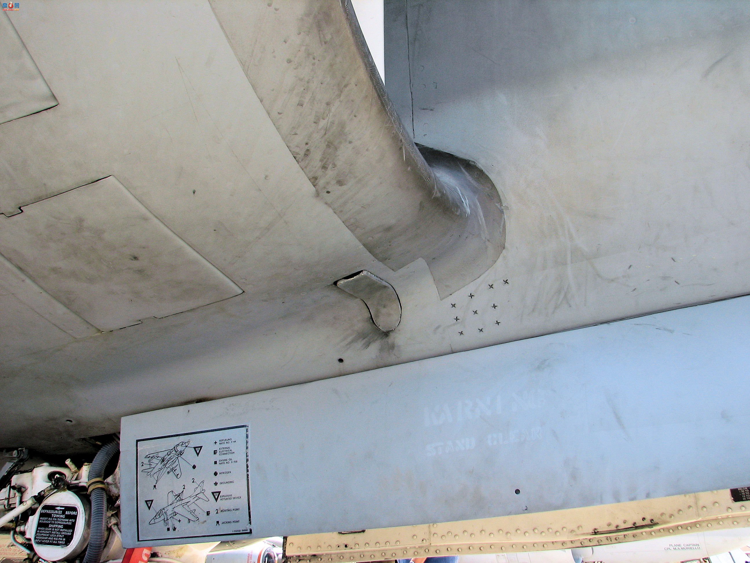 Ӣ ս���� AV-8B ��ʽII Walk Around