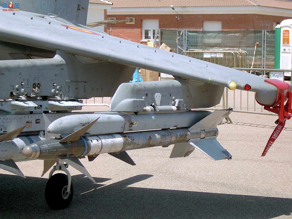 Ӣ ս AV-8B Plus ʽII Walk Around by Howard Mason