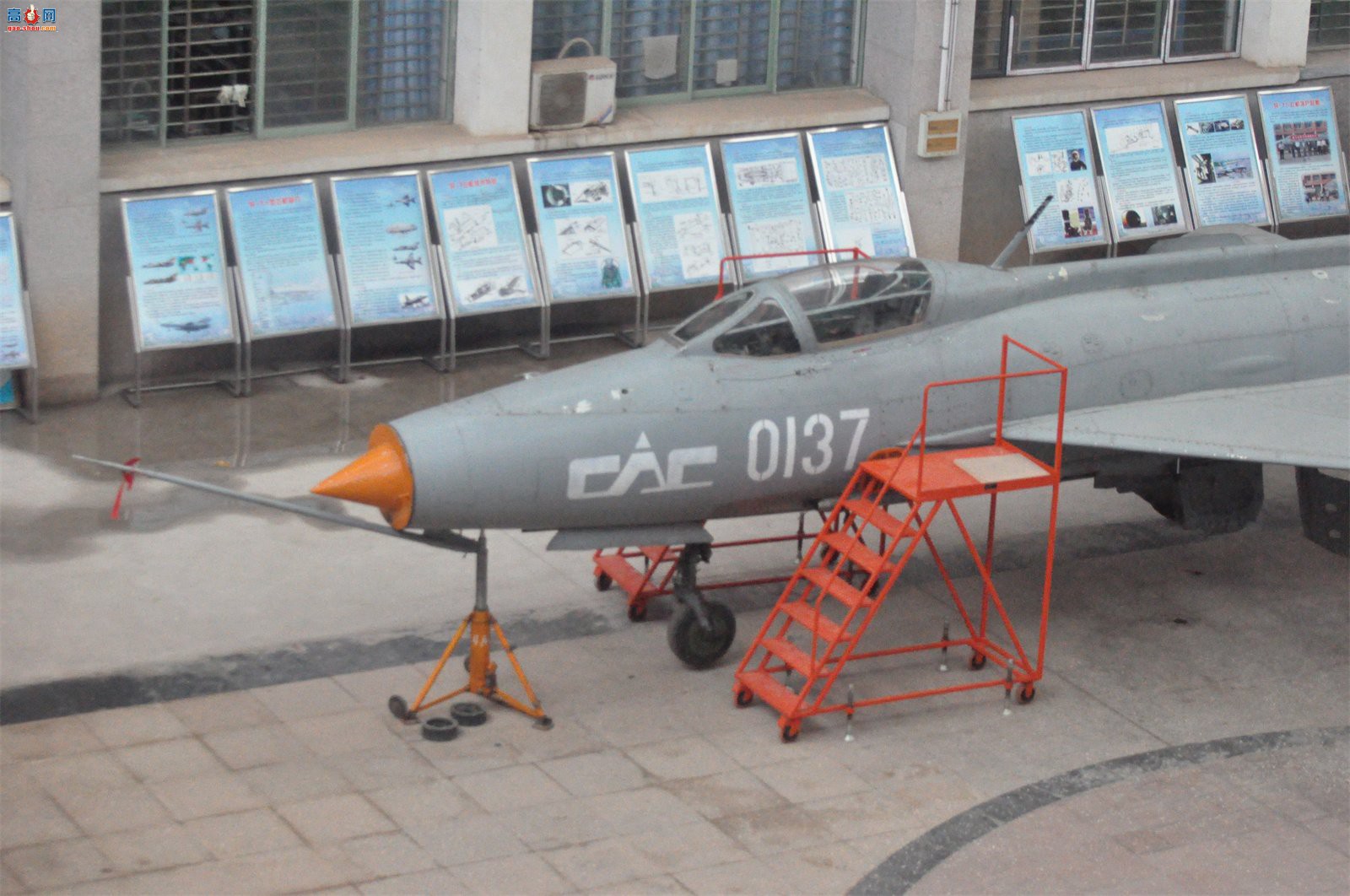 й ɷ 7II J-7II սԭ