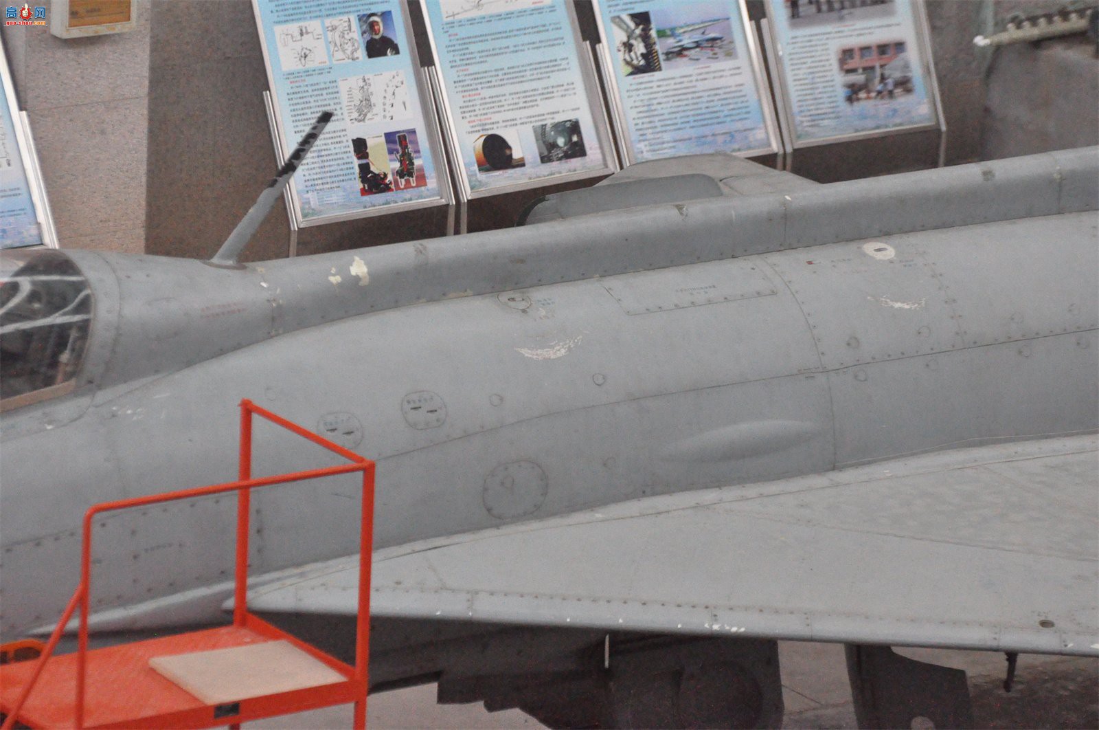 й ɷ 7II J-7II սԭ