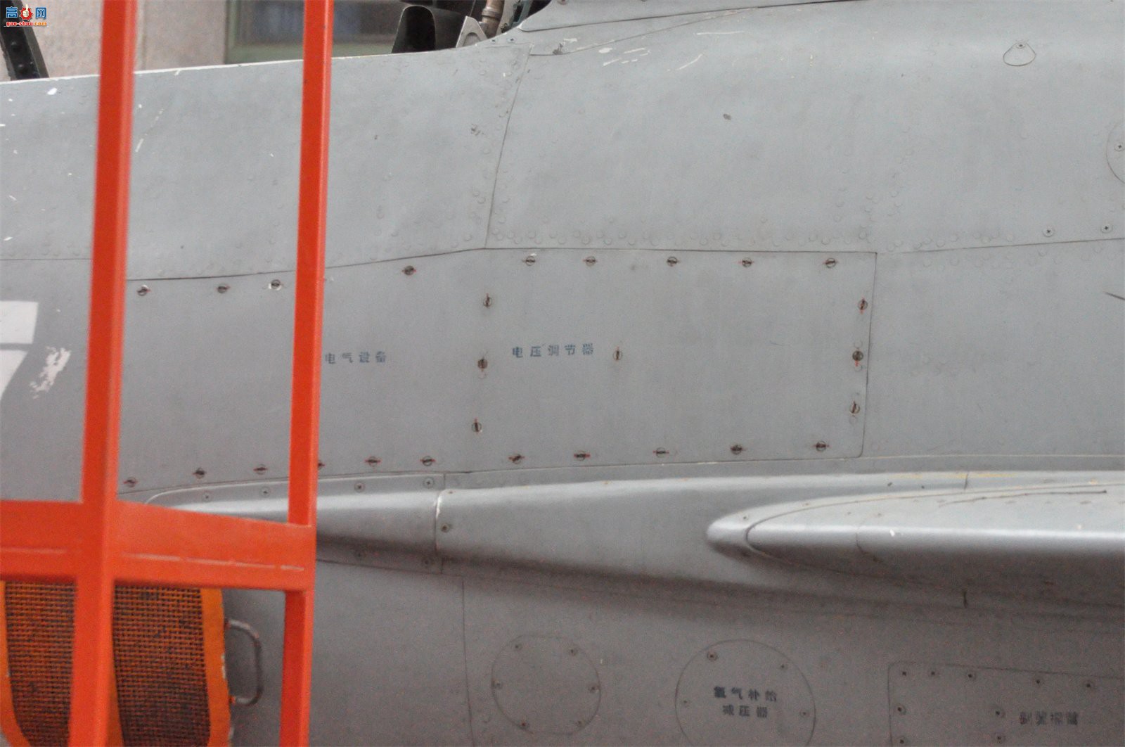 й ɷ 7II J-7II սԭ