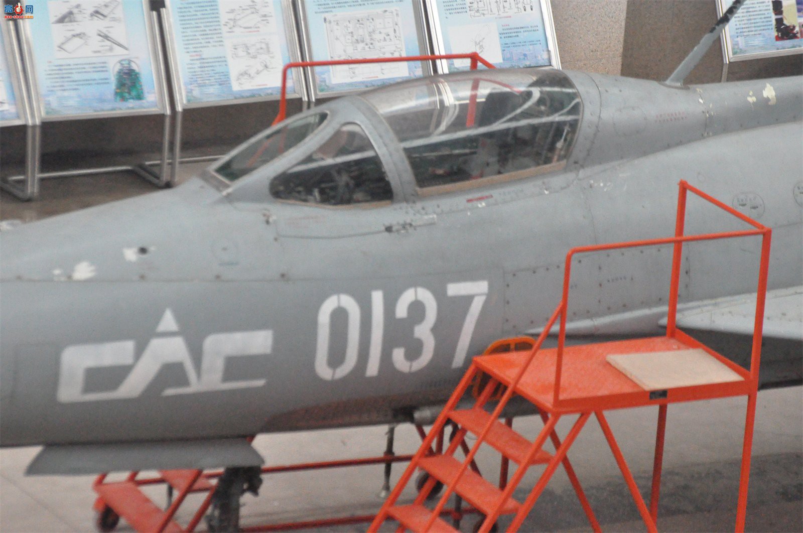 й ɷ 7II J-7II սԭ