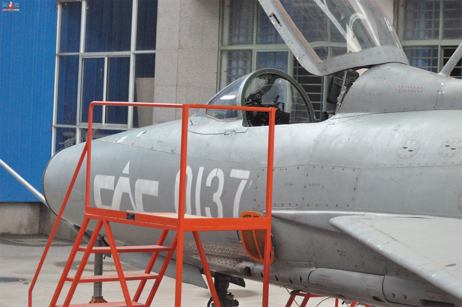 й ɷ 7II J-7II սԭ