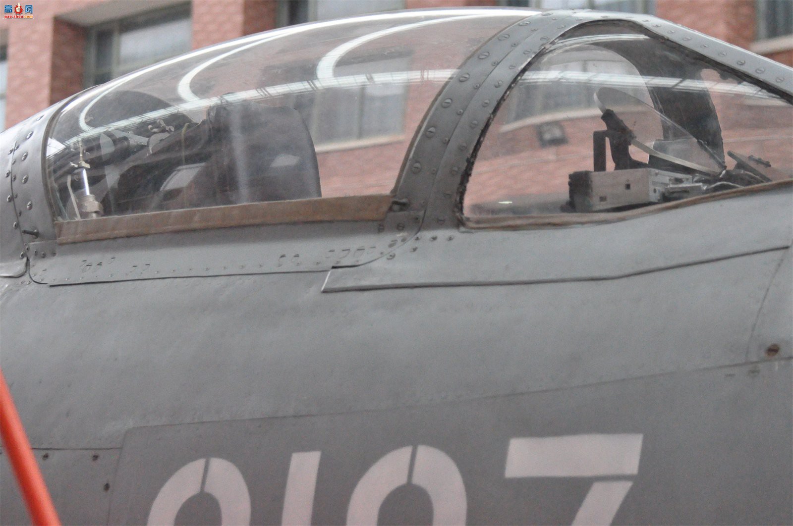 й ɷ 7II J-7II սԭ