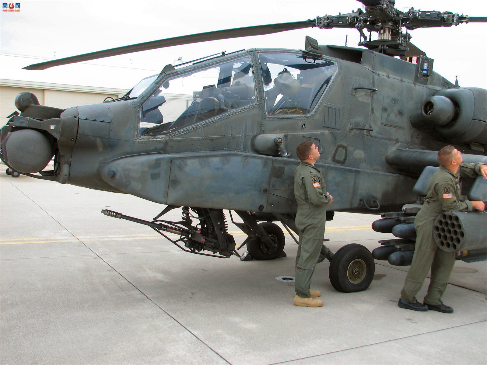  AH-64Aװֱ
