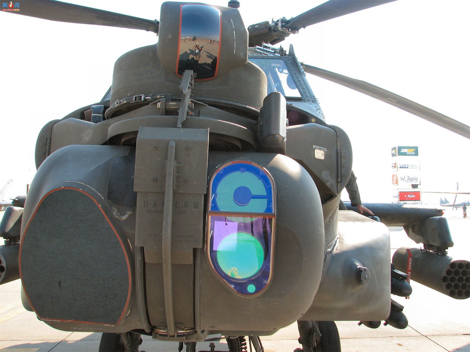  AH-64Aװֱ